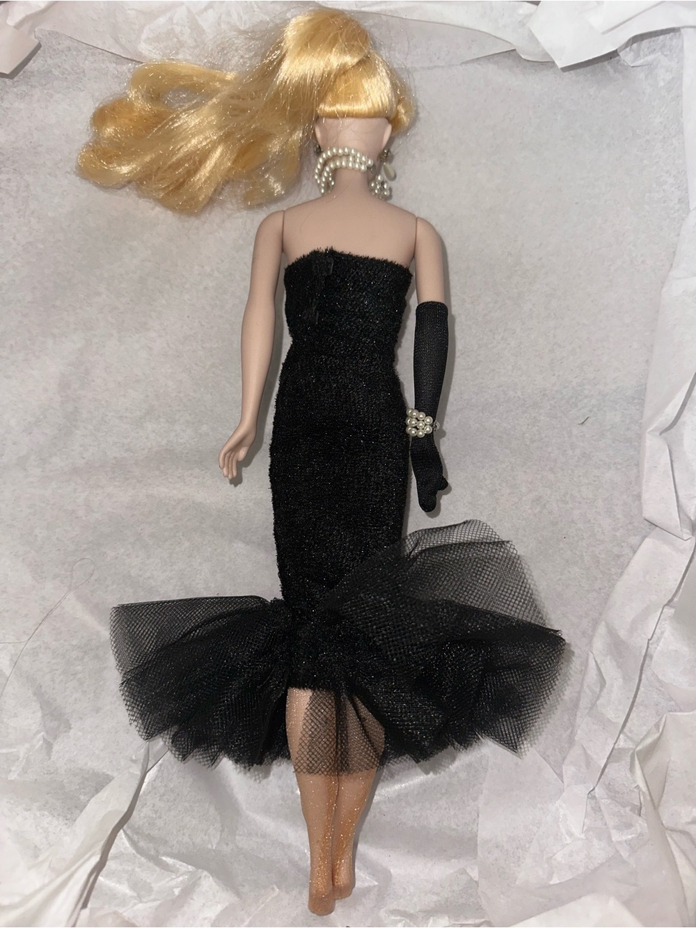 1990 Solo In The Spotlight Porcelain Barbie Doll Reproduction - Picture 3 of 5